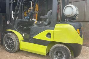 Muletto a gas benzina carrello elevatore funziona 