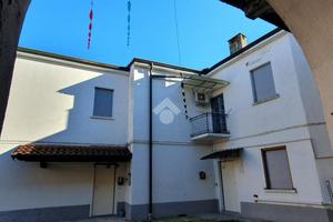 CASA INDIPENDENTE A ROBECCO SUL NAVIGLIO