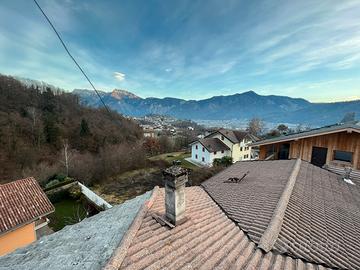 Maso indipendente parzialmente ristrutturato