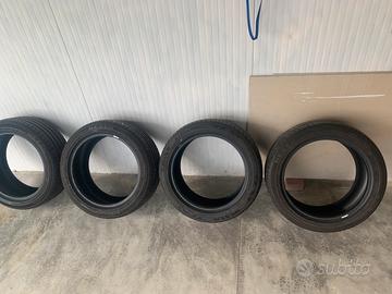 Gomme 215/45 r16 90v