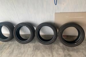 Gomme 215/45 r16 90v