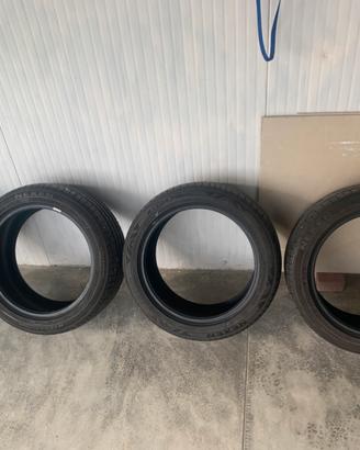 Gomme 215/45 r16 90v