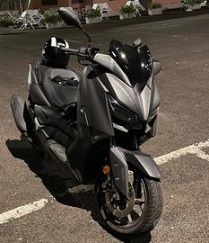 Xmax 125