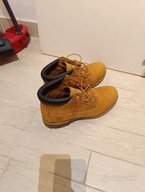 paio di scarpe Timberland waterproof 