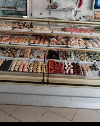 vetrina pasticceria