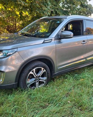 Suzuki Vitara 1.6 DDiS V-Cool-INTERNI IN PELLE-NAV