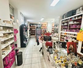 Neg.forniture professionali parrucchieri Estetiste