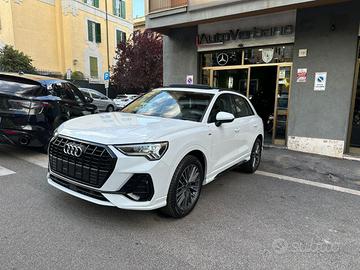 AUDI Q3 35 TDI 150CV S TRONIC IDENTITY BLACK-P.C