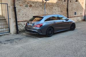 Mercedes-Benz CLA 220d AMG PREMIUM 4 MATIC 