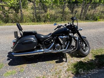 Yamaha XVS 1300 A Midnight Star