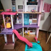 Casa di Barbie: " Dreams House"