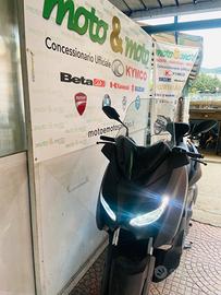 Yamaha X-Max 300