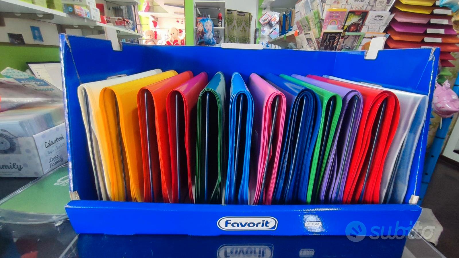OfficeTree 25 Copertine Quaderni A4 Colorate Effetto Rafia &ndash; 12 Tinte Con Etichette Adesive, Resistenti E Idrorepellenti Per Scuola E Ufficio