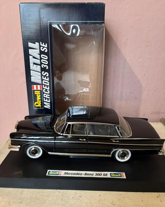 Mercedes 300SE Revell modellino voiture ech 1/18