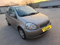 Toyota Yaris 2004---1.0 Benzina Neopatentati