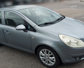 Opel Corsa 1.2 16V GPL