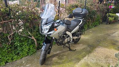 Suzuki Vstrom DL 650 ASI