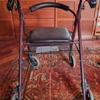 Deambulatore pieghevole con seduta e freni