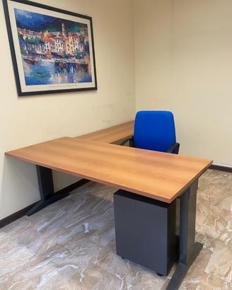 Scrivania per ufficio