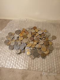 Lotto 1 kg di Monete del Mondo Vari Paesi 