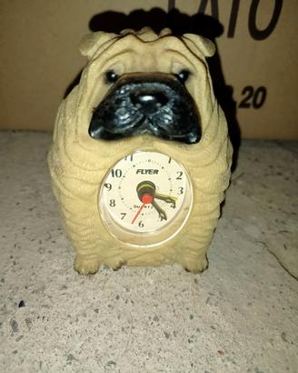 Sveglia vintage a forma di carlino