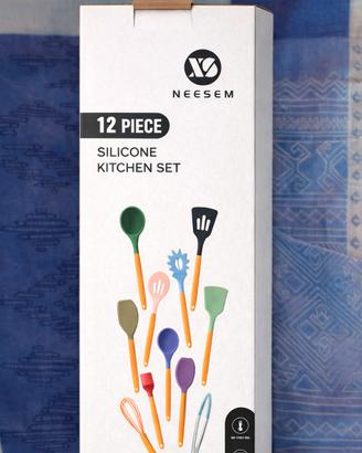 Set 12 Utensili Cucina Silicone Rosa Manico Legno 