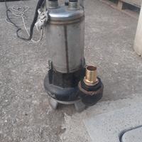 pompa acque reflue, nere, sporche