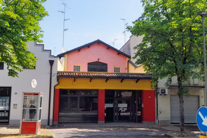 Locale commerciale negozio bar uffico