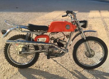 Motociclo Benelli Trial 50 cc.