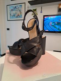 Sandali estivi in vera pelle nera 