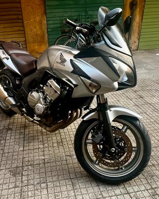 Honda cbf 600