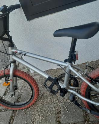 Bicicletta BMX per bambino 