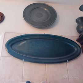 Piatto decorativo in peltro e vassoio in acciaio