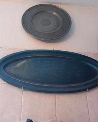 Piatto decorativo in peltro e vassoio in acciaio