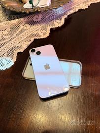 iPhone 14 lilla