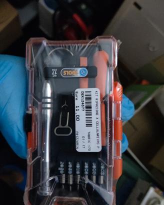 kit di riparazione PC e telefoni 