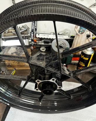 Cerchio  carbonio KTM 1290 1390  SUPER DUKE