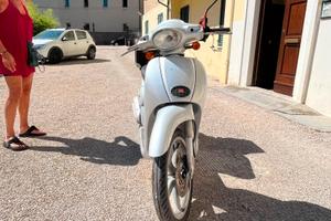 Scarabeo 50 2T anno 1998