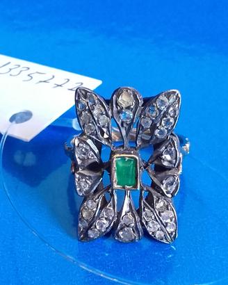 Antico anello in oro argento diamanti smeraldo nat