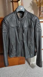 🧥 Giubbotto in pelle stile biker 🏍️