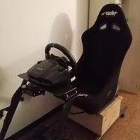Simulatore PlayStation con volante,cambio e sedia.