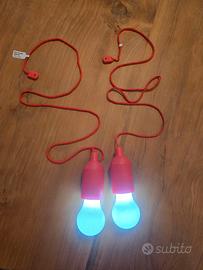 2 lampadine led a pile da appendere