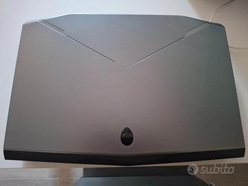 Alienware 17 (2015) - i7-4910MQ / GTX 880M 8GB