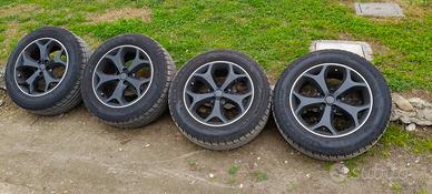 Cerchi Ford 18" con gomme 