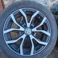 4 cerchi in lega + pneumatici estivi per  VW polo