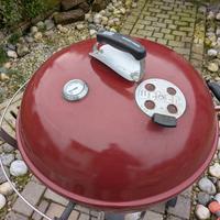 Barbecue rosso Weber