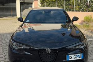 Alfa romeo Giulia Estrema 2.2 210 cv Q4