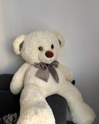 Orsetto gigante bianco