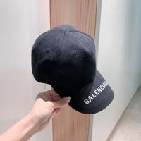 Cappello Balenciaga