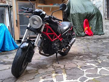 Ducati Monster 695 A2